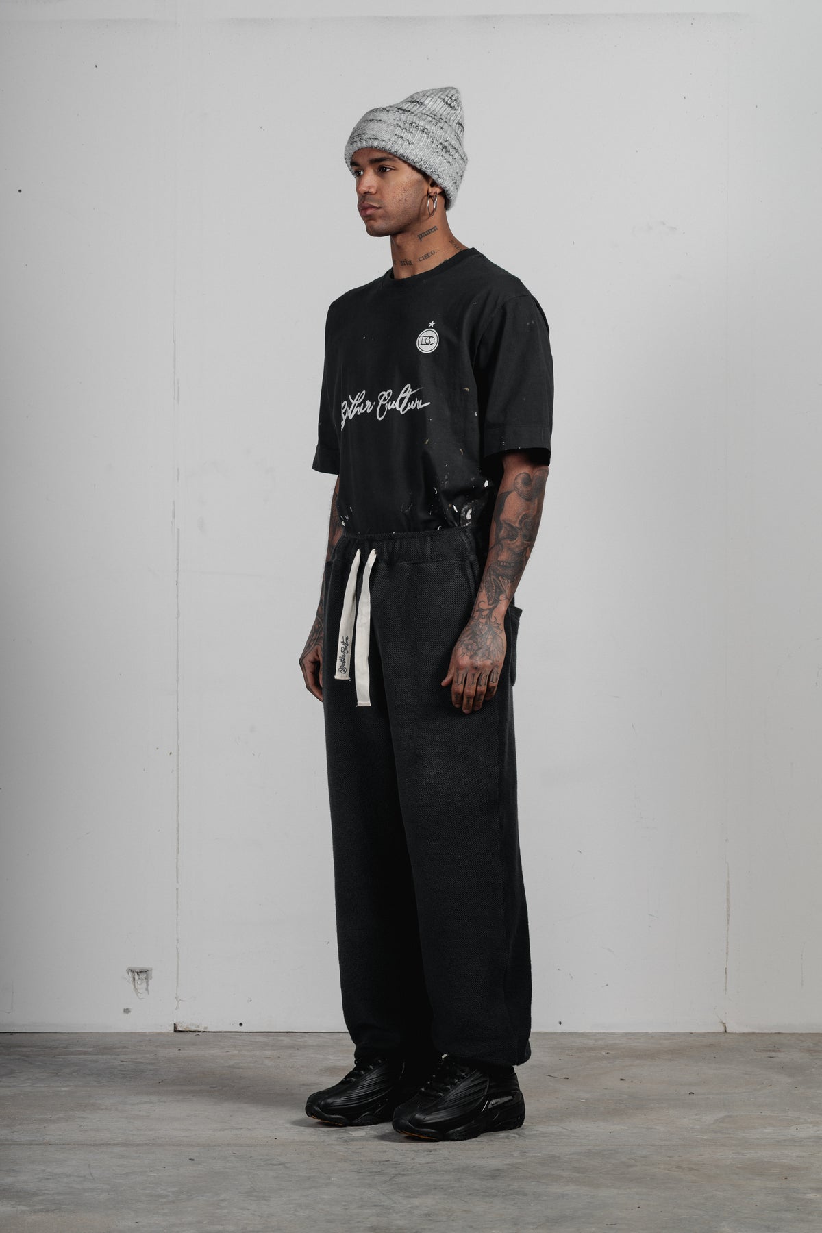 LUCKY - BLACK/GRAY