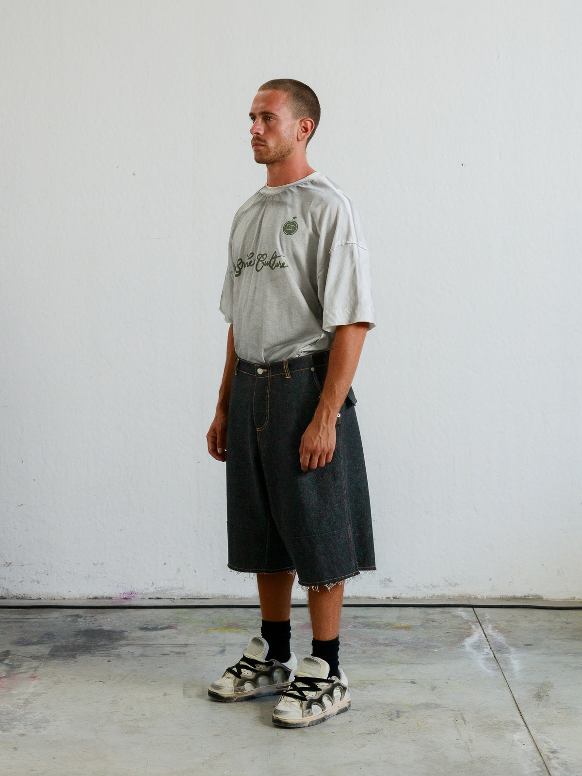 LEON - BLACK JORTS