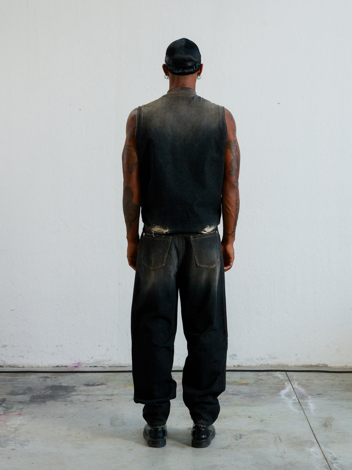 NEAL - BLACK GILET