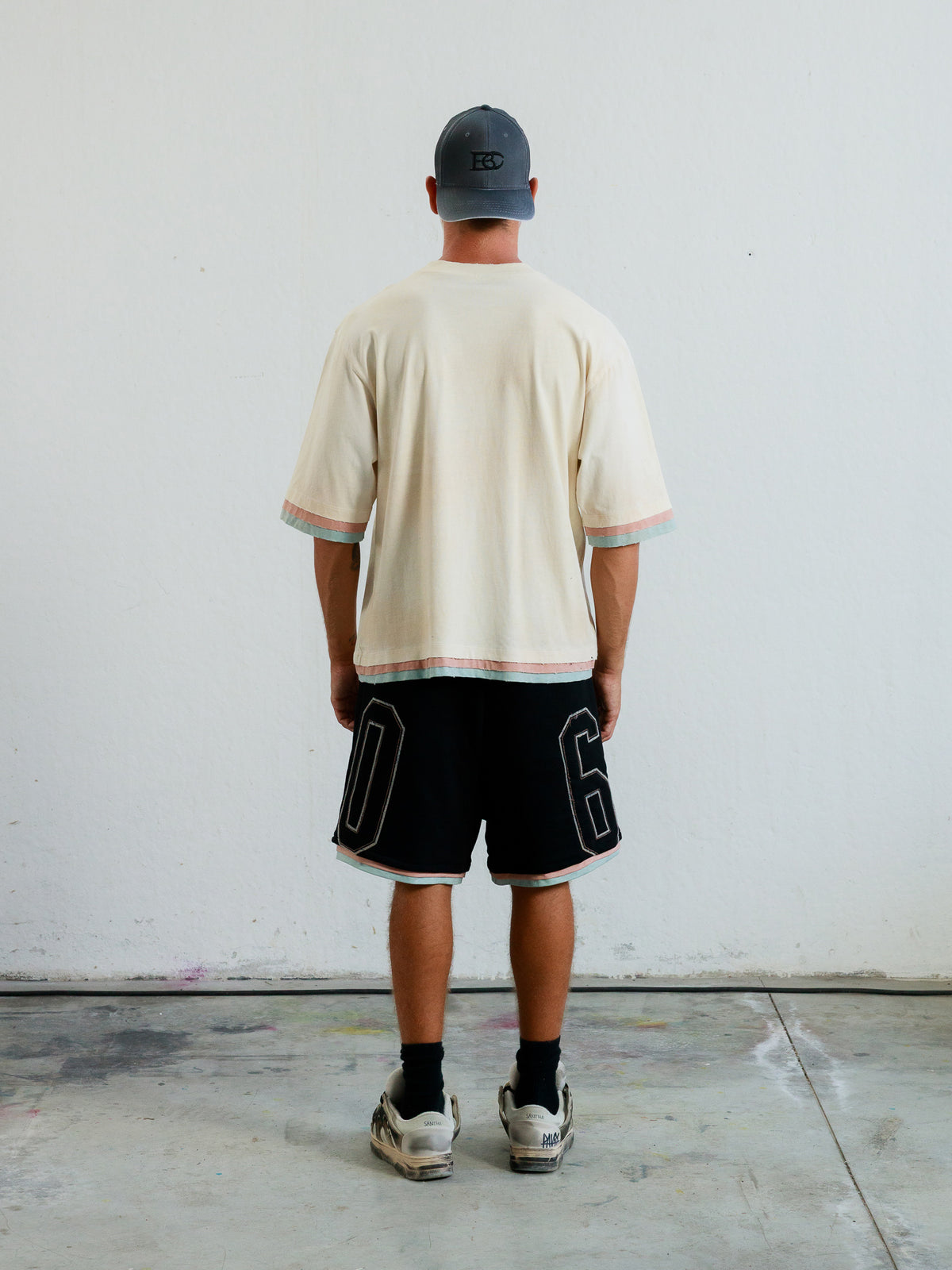 DALLAS - WHITE TEE