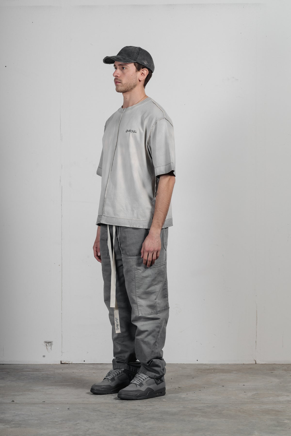 DANIEL - LIGHT GRAY
