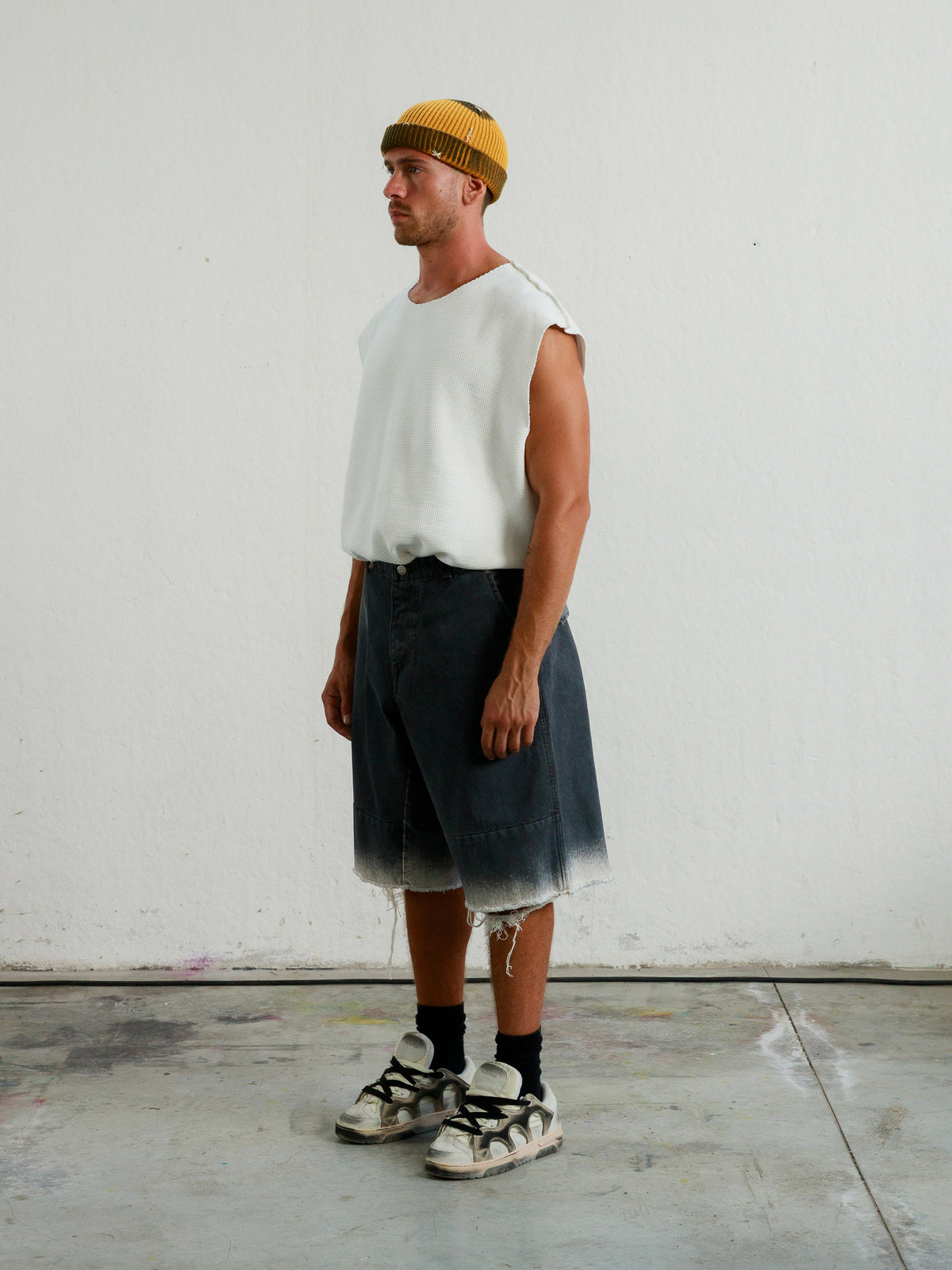 LEON BLACK FADE JORTS
